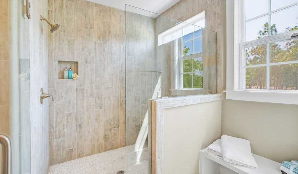 images/featured-models/raleigh/Raleigh-modular-home-bath.jpg